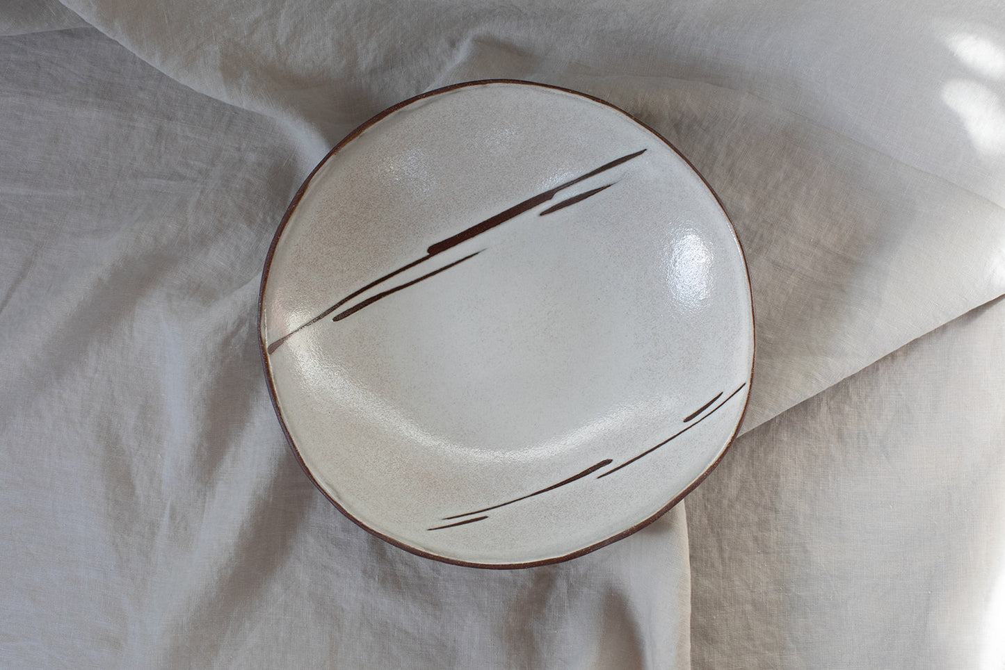 WHIMSY SIMPLICITY SERVING BOWL